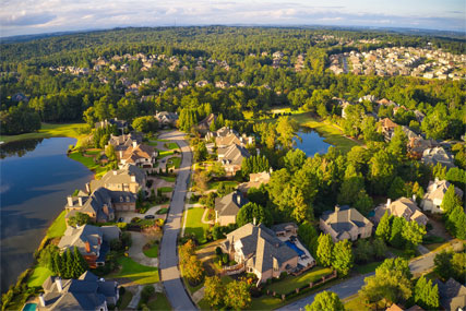 Overview of an organized and well maintained community